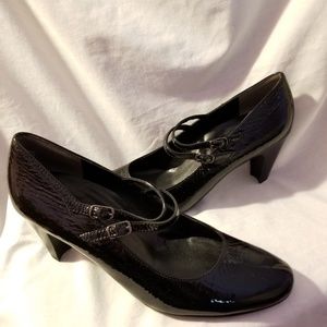 Paul Green Black Patent Leather Heels